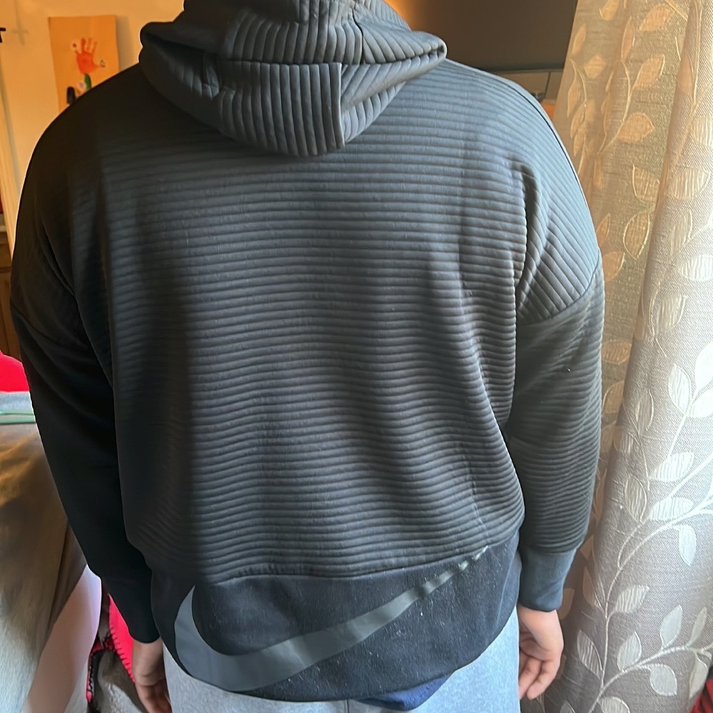 Nike cropped hoodie